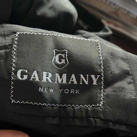 Armani two piece suit 46R/see measurements. E#79 - Picture 12 of 14